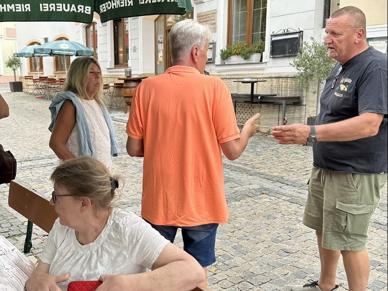 Größer anzeigen...